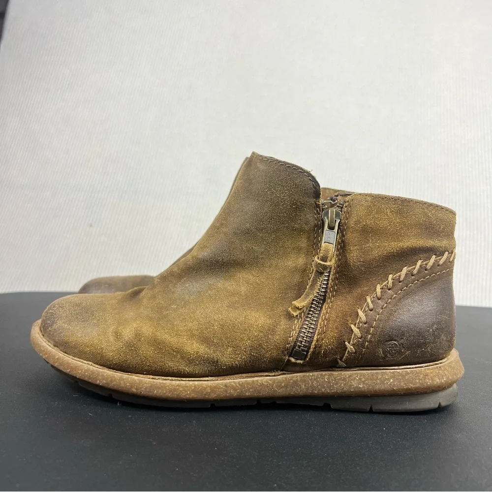 BORN Tavar Distressed Suede Ankle Boots Women’s Size 9 Brown